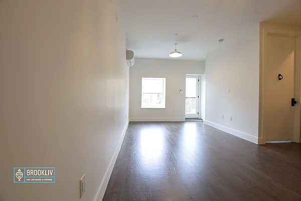 Rented by null | media 34