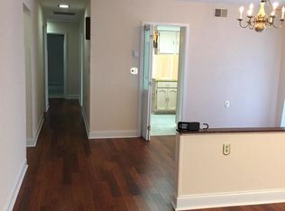 4 Wolverton Pl, Manchester, NJ 08759