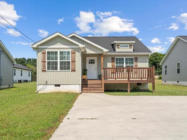 215 Wagner Dr, Dalton, GA 30721