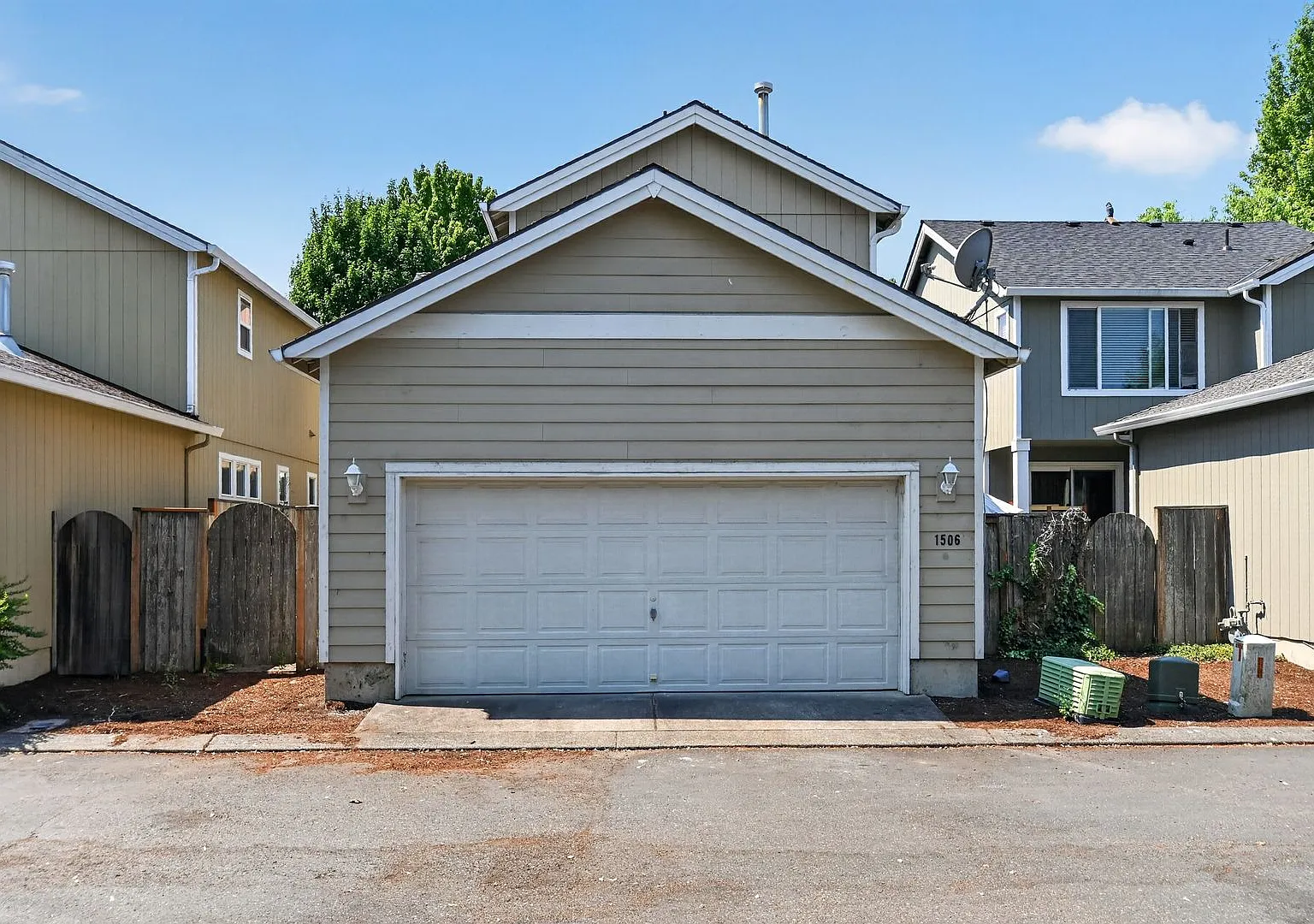 3 bed, 2.5 bath, 1735 sqft, $2,395 — Photo 4