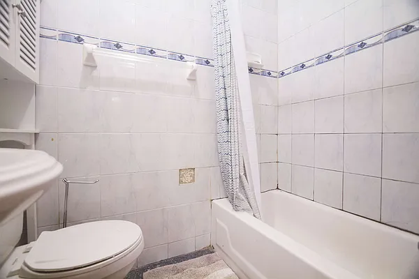 Rented by Nooklyn NYC LLC | media 21