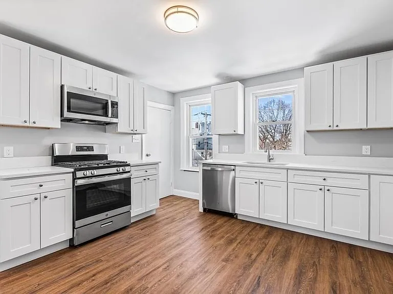267-269 Farrington St #2 — Photo 7