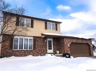 30 Rushford Ln, Cheektowaga, NY 14227