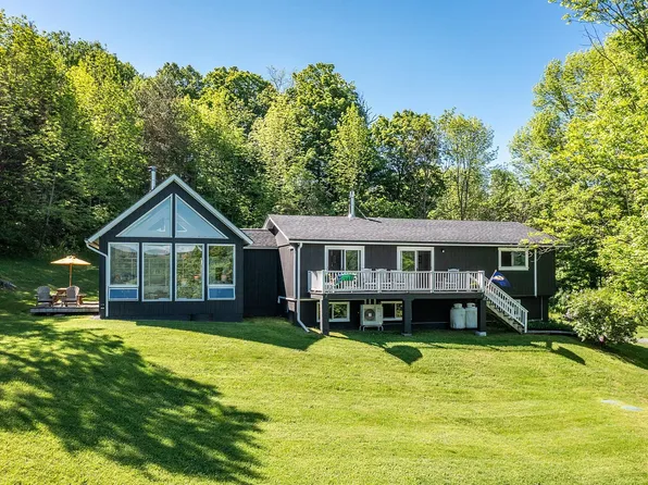 917 Carlton Hill Road, Woodstock, VT 05091