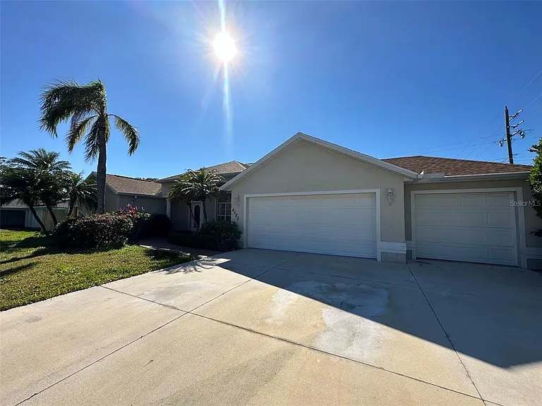 4580 Crystal Rd — Photo 1