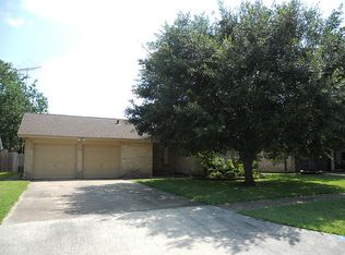 16318 Green Shade Dr, Houston, TX 77090