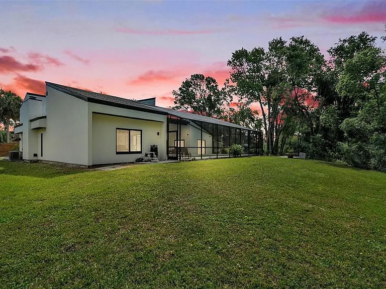 4520 Pine Hollow Dr — Photo 50