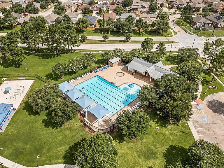 15906 Arapaho Bend Ln — Photo 26