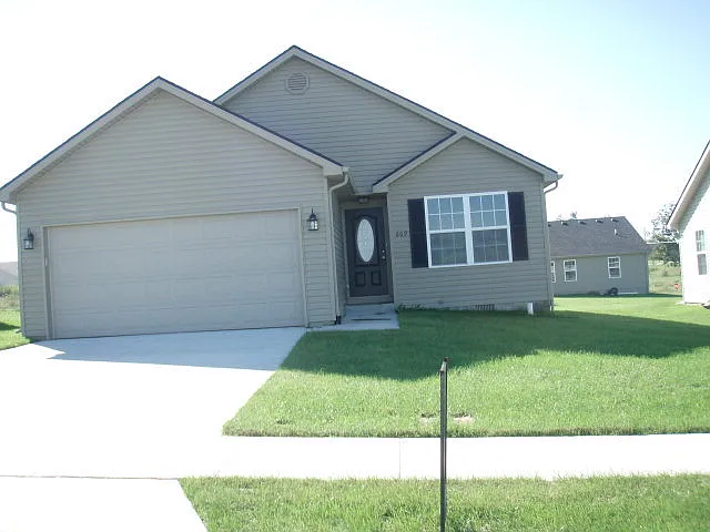 120 Newport Ln photo 1