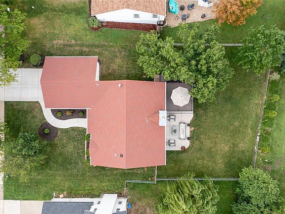 3rd image of 2528 Westglen Farms Dr