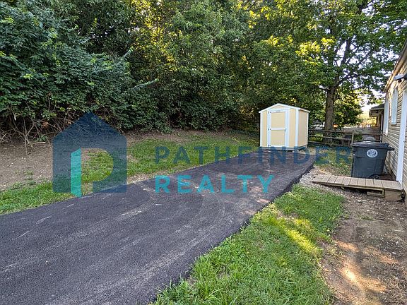 3rd image of 58 N Cherrywood Ave
