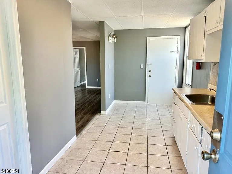 841 Rebecca Pl — Photo 5