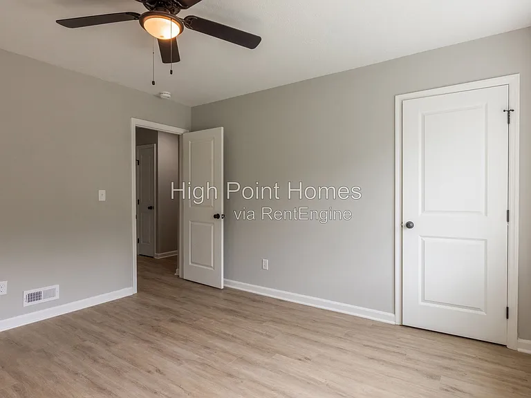400 Gallery Ln #A4 — Photo 19