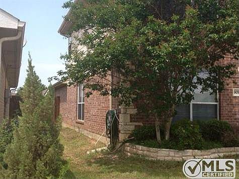 3rd image of 9055 Riverfalls Dr