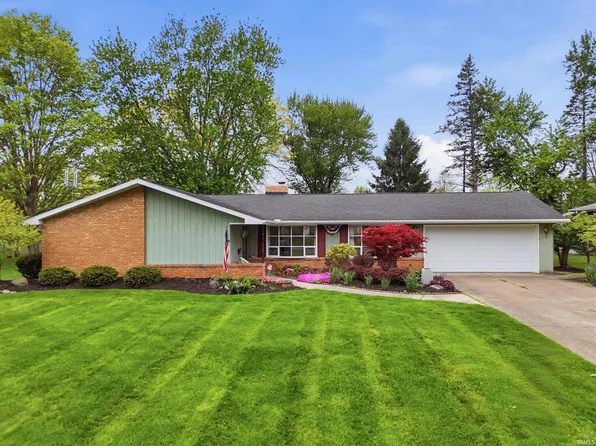 119 Zona Dr, Auburn, IN 46706