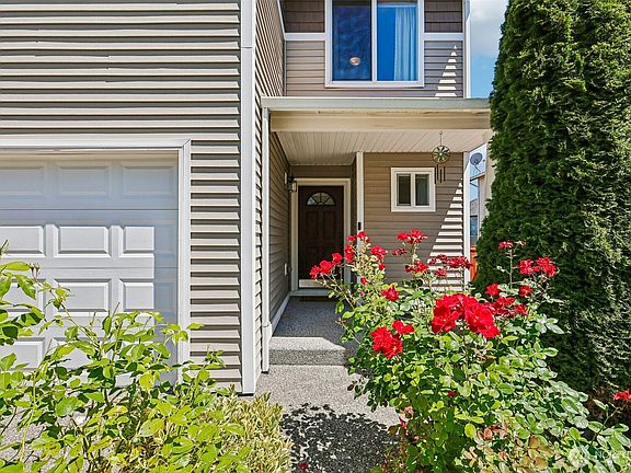 4th image of 2107 119th Avenue SE