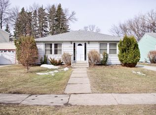 1019 13th St S, Moorhead, MN 56560