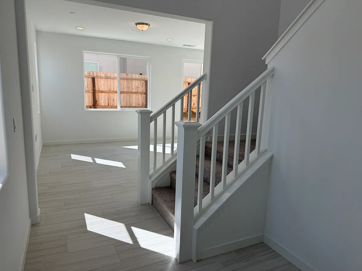 Building Photo - 2957 E Veleta Dr