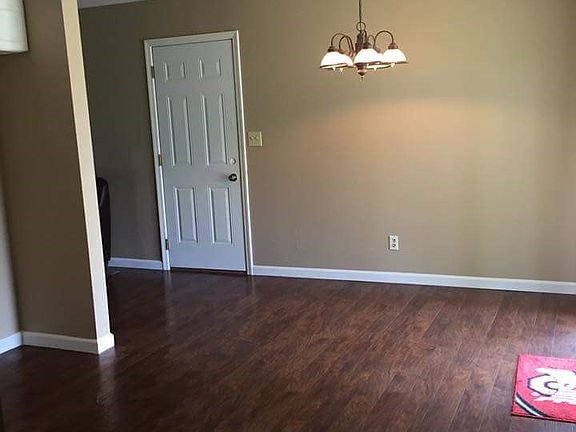 4th image of 1396 Seneca Dr