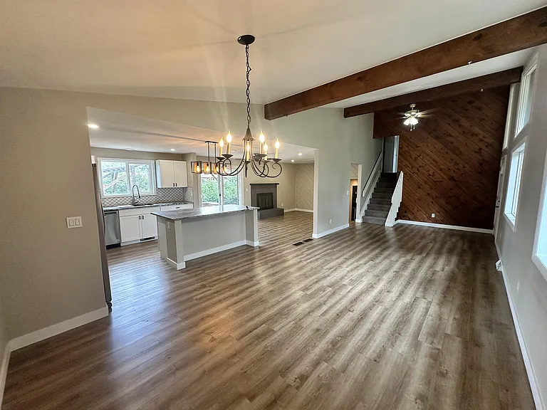 7628 S Eaton Way — Photo 3