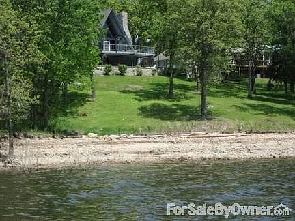 Lower Covered Deck, with Outdoor Kitchen