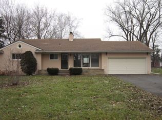 19150 Addison Dr, Southfield, MI 48075