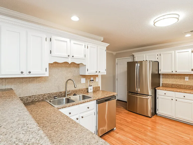 1855 Oak Springs Dr — Photo 8