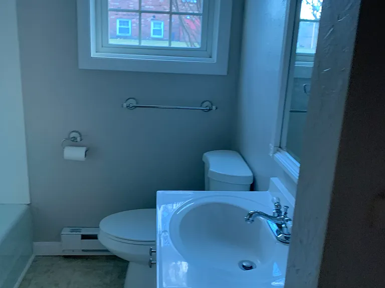 26 Ernest Ave #1 — Photo 5