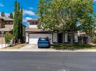 10032 Hampton Oak Dr, Elk Grove, CA 95624