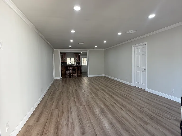 1125 Stanley Ave — Photo 23