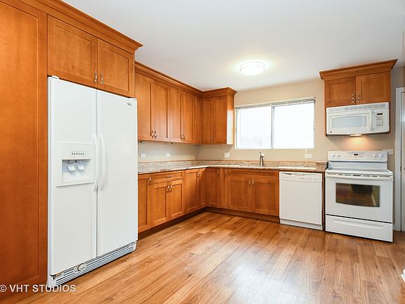 4th image of 1164 Osterman Ave