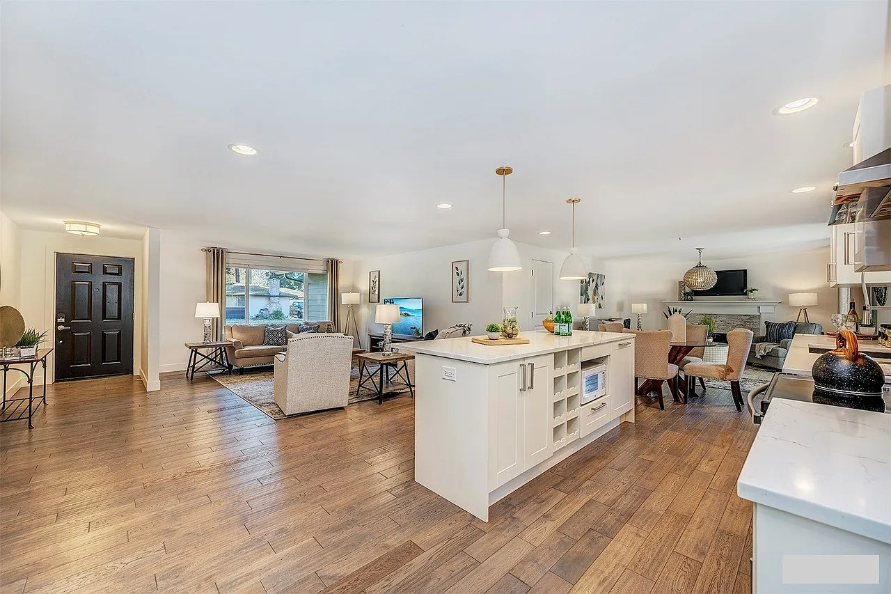 3 bed, 1440 sqft, $4,800 — Photo 3