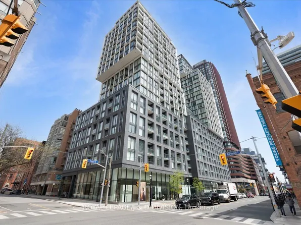158 Front St E, Toronto, ON