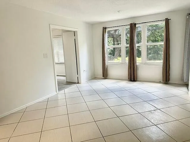 3 bed, $2,800 — Photo 3