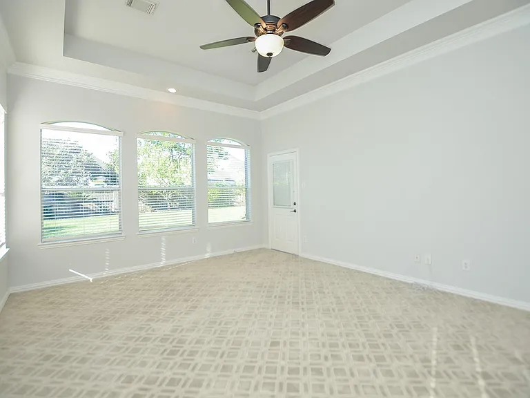 4315 Village Forest Dr — Photo 19
