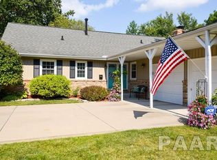 2616 N Kingston Dr, Peoria, IL 61604