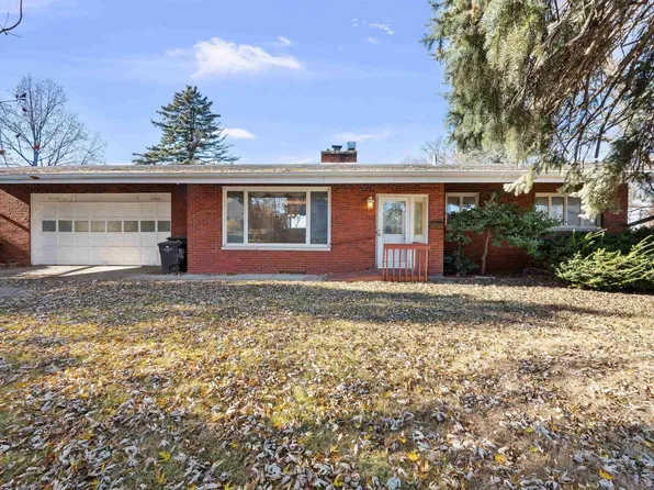 2500 15th Street Ct, Rock Island, IL 61201