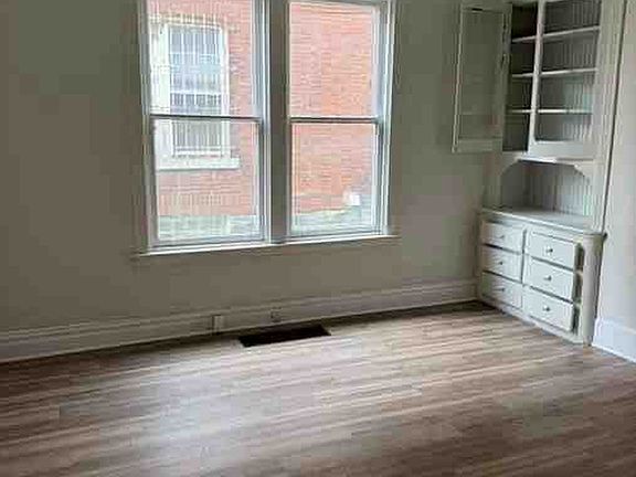3rd image of 757 Franklin Ave