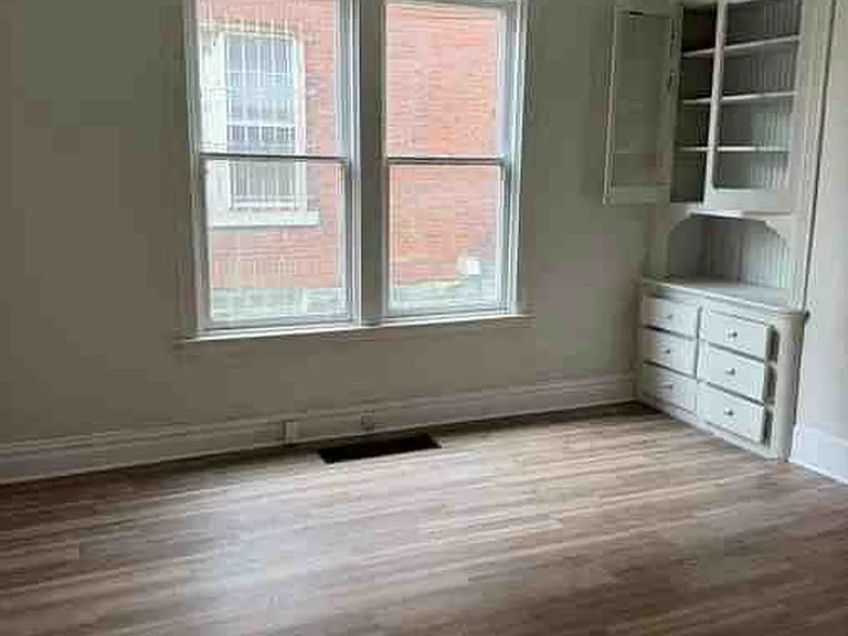 757 Franklin Ave — Photo 3