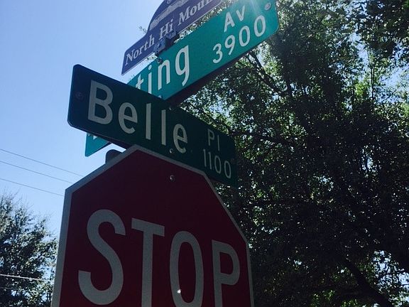 2nd image of 1100 Belle Pl