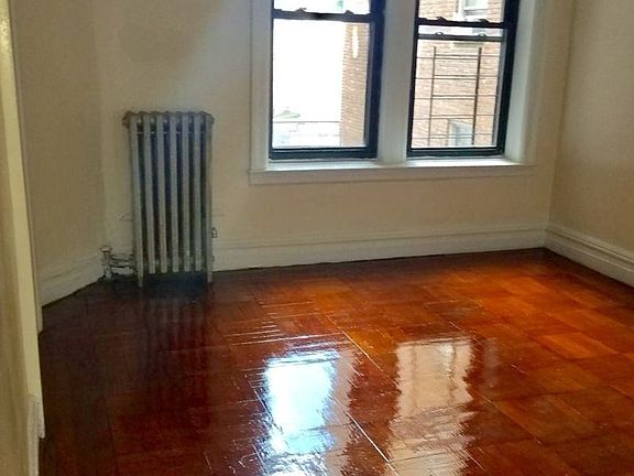2nd image of 2800 Bailey Ave APT 22B