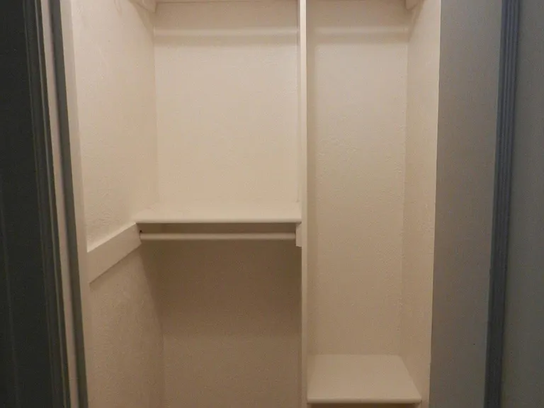 224 Teller Ave — Photo 11