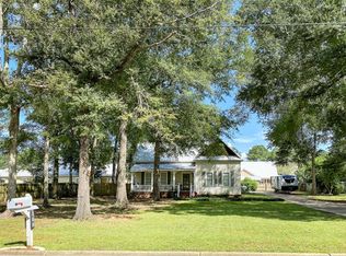 106 Rainbow Dr, Dothan, AL 36303