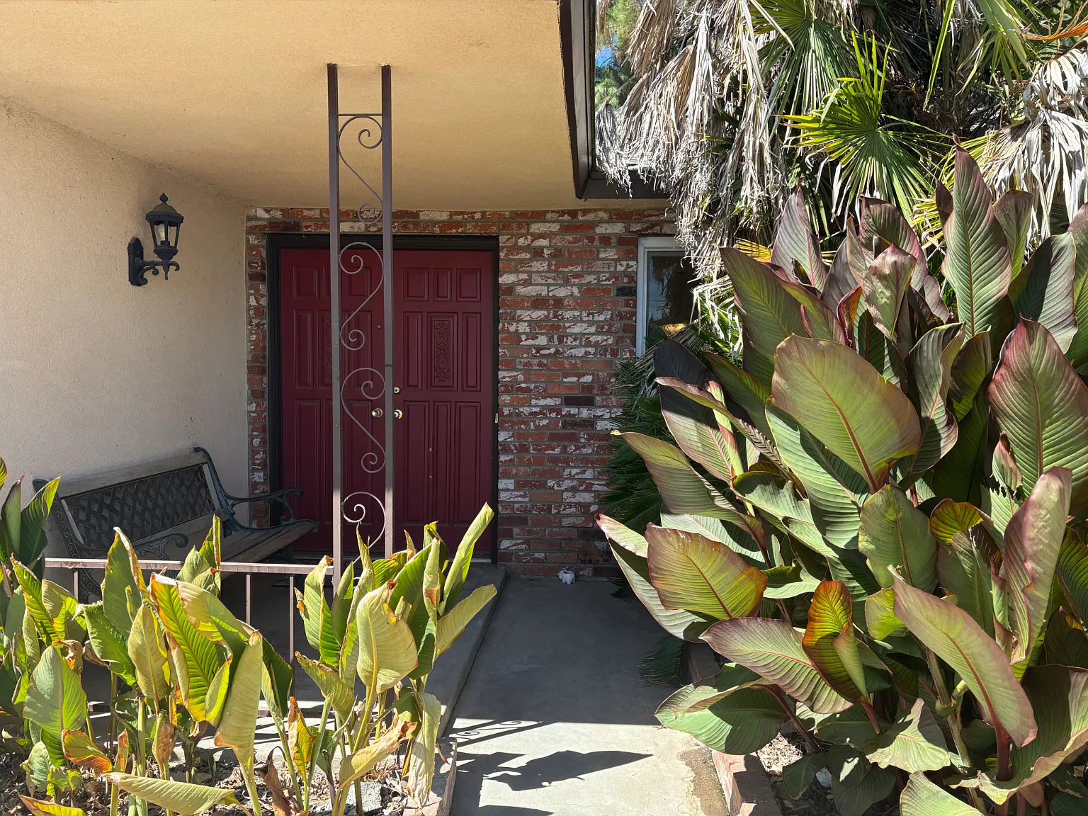 3 bed, 1600 sqft, $2,200 — Photo 1