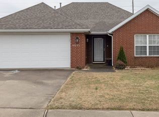 6841 Cutter Ct, Springdale, AR 72762