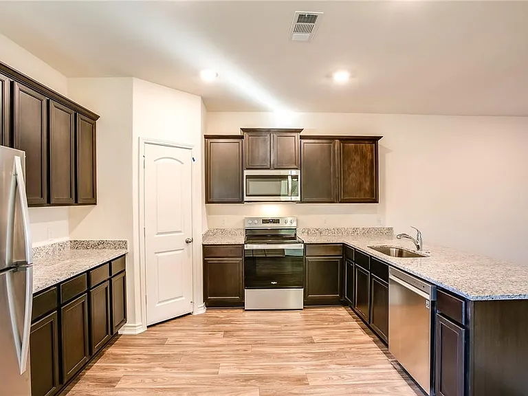 19024 Quiet Range Dr — Photo 10