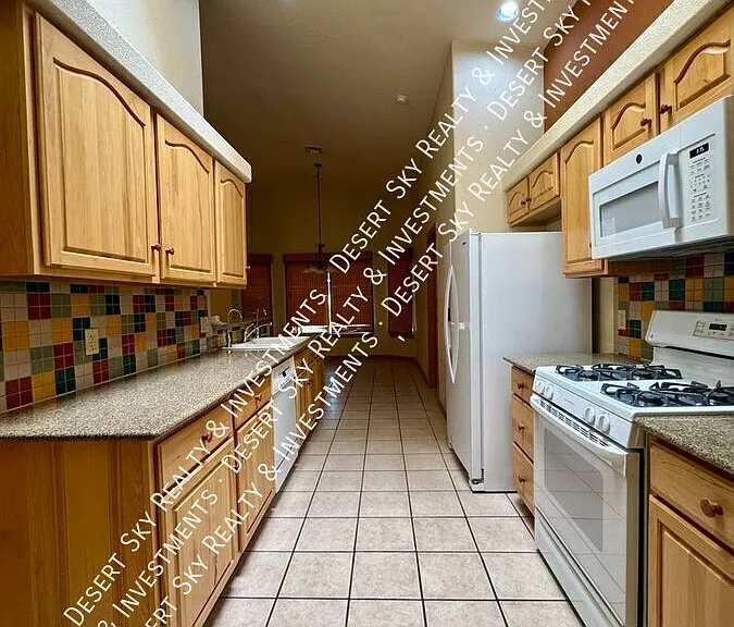 3979 Tiger Woods Dr — Photo 32