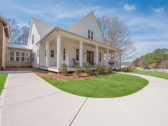 5th image of 312 Ball Field Rd