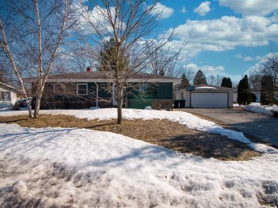 3431 Indian Trl, Racine, WI, 53402