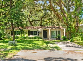 8624 Brookwood Dr, New Port Richey, FL 34654